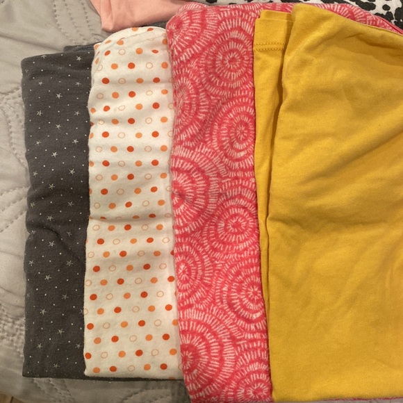 Bundle of Spaghetti strap tanks - Picture 2 of 9